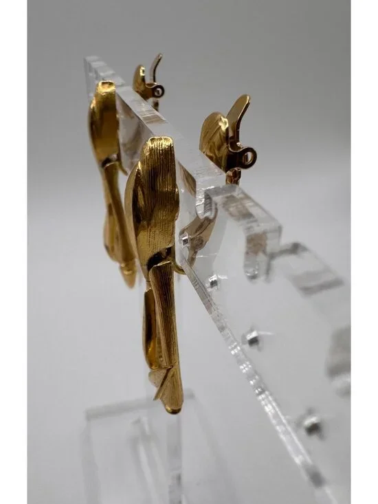 Vintage Trifari Bamboo Drop Earrings Gold Tone Dangle Signed Designer Chic - Picture 4 of 9